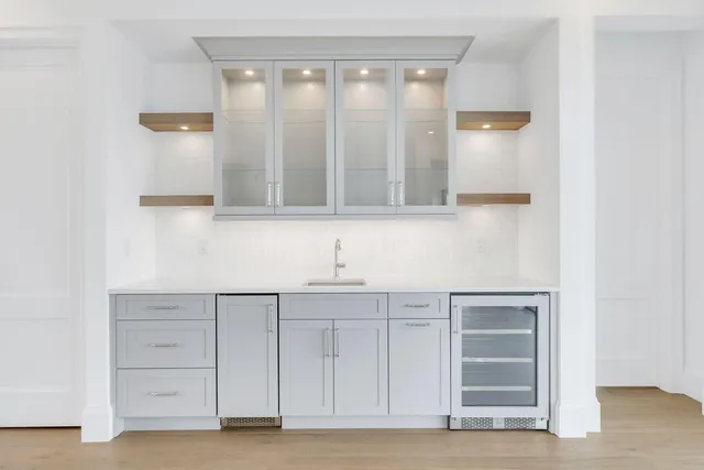 $7,995,000 | 960 Iris Court, Marco Island, FL 34145