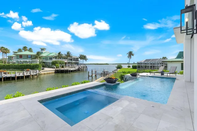 $7,995,000 | 960 Iris Court, Marco Island, FL 34145