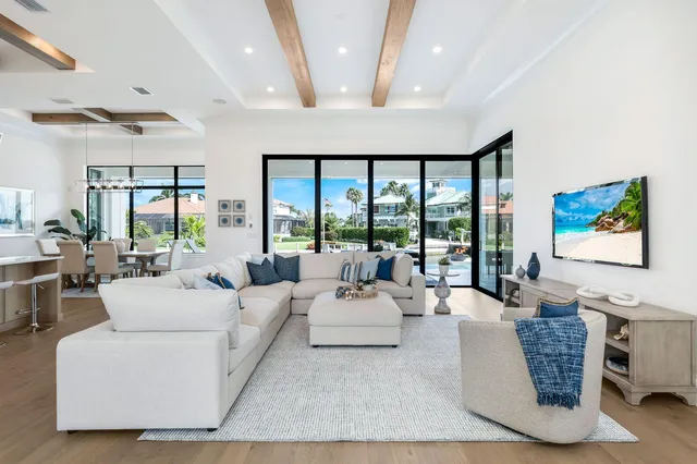 $7,995,000 | 960 Iris Court, Marco Island, FL 34145