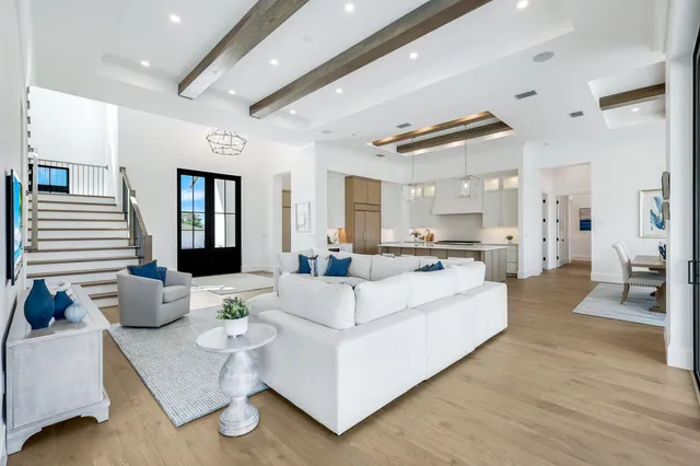 $7,995,000 | 960 Iris Court, Marco Island, FL 34145