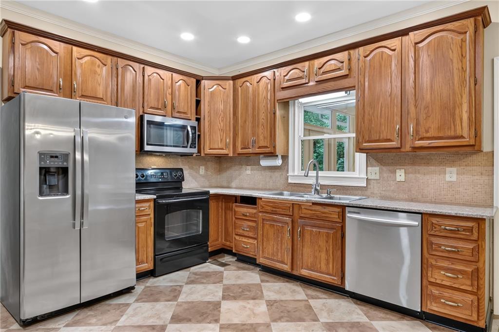708 Robert Way Powder Springs, GA 30127 - Photo 17 of 56