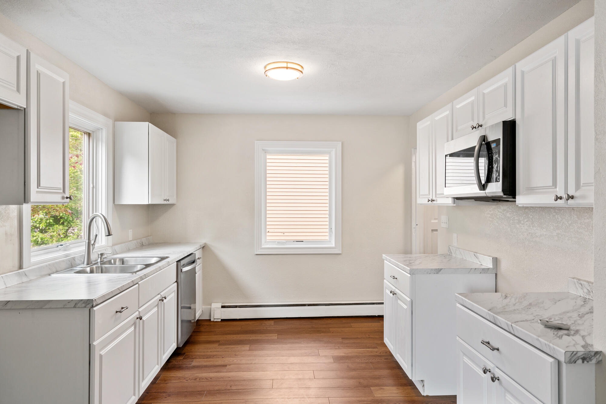 112 Fulton Street Petoskey, MI 49770 - Photo 11 of 37 A7R09218