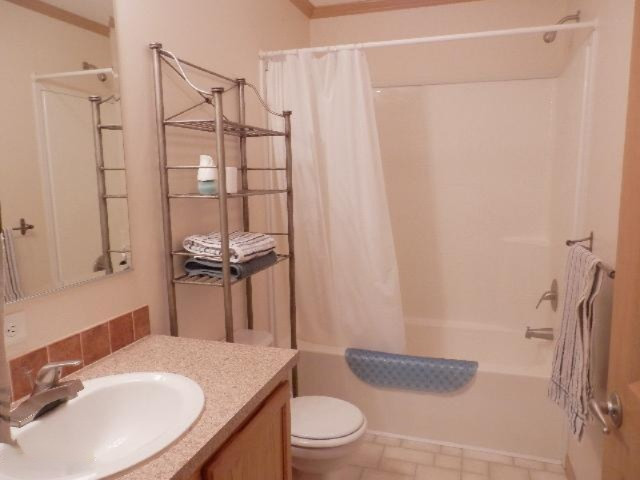 9055 Potter Road Bear Lake, MI 49614 - Photo 14 of 28 Hall 2nd bath for guests