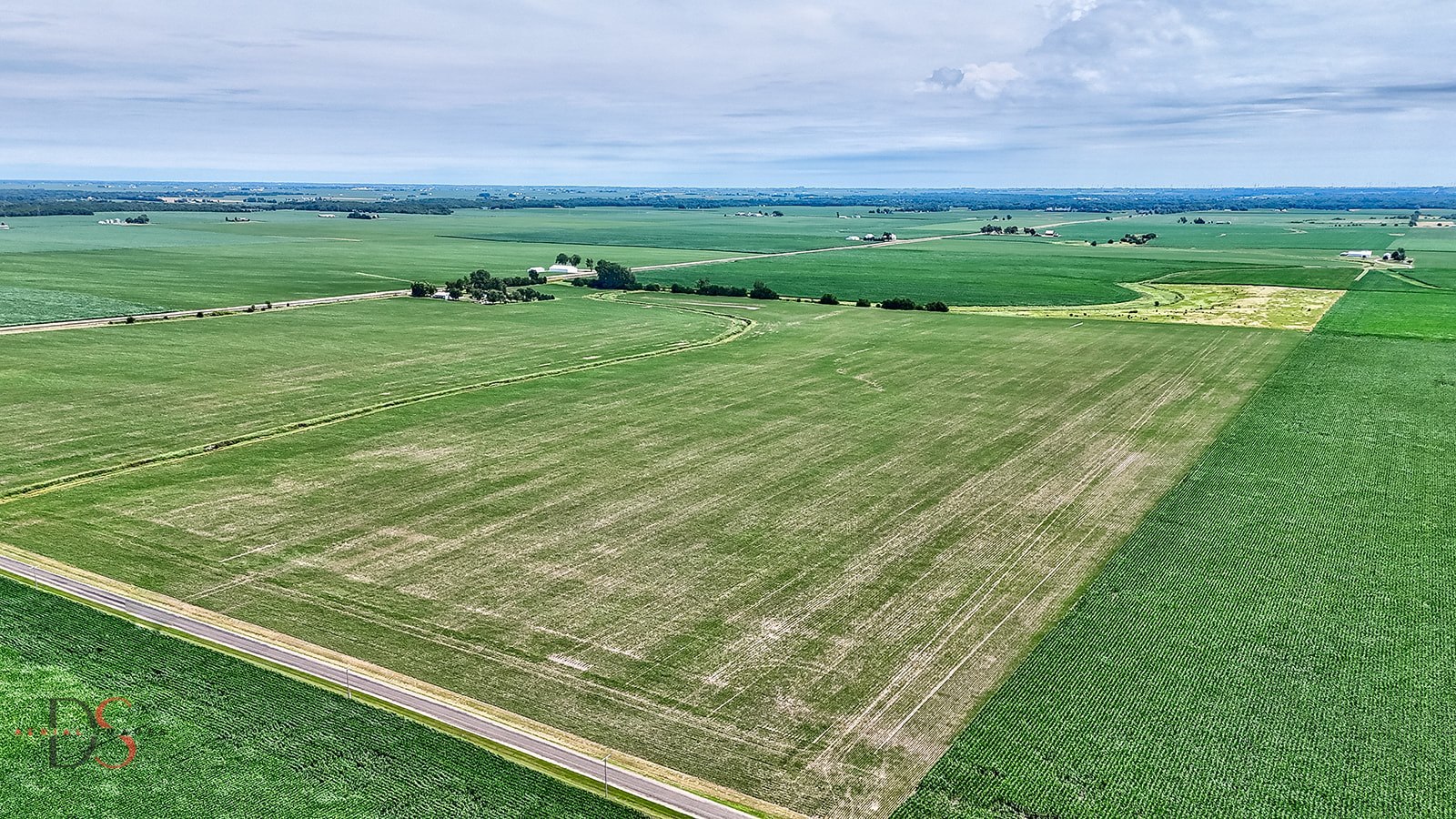 Lot #1 East 12th Road Streator, IL 61364 - Photo 2 of 5 a view of a field with an ocean