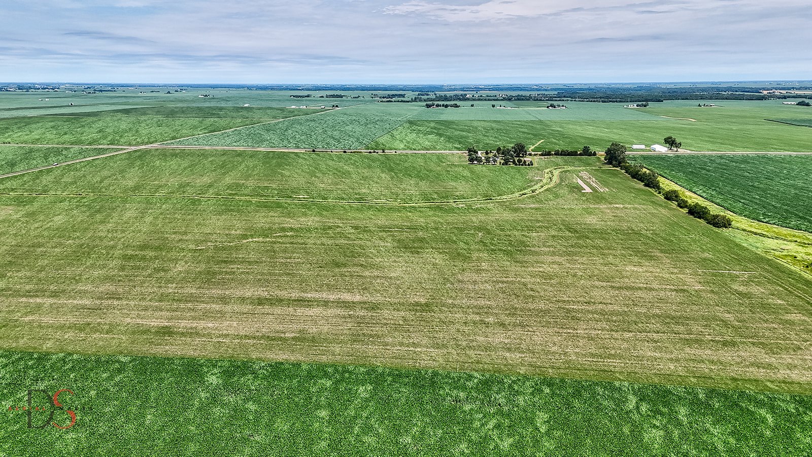Lot #1 East 12th Road Streator, IL 61364 - Photo 4 of 5 a view of a golf course with a garden