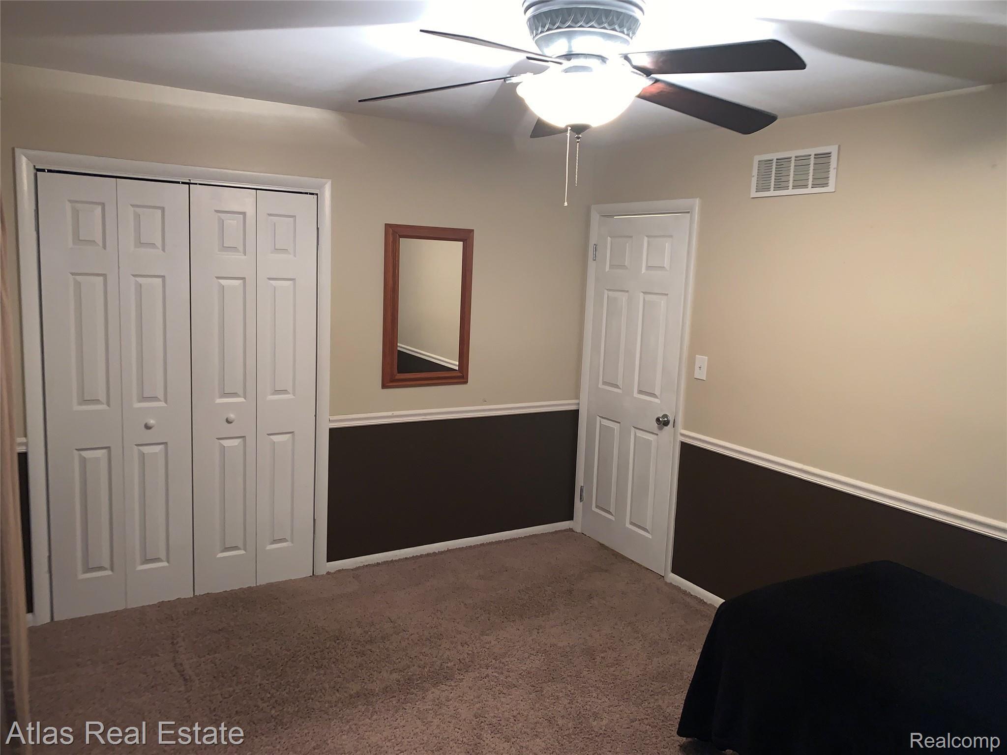 5500 East Potter Road Burton, MI 48509 - Photo 14 of 35 image (17).jpg