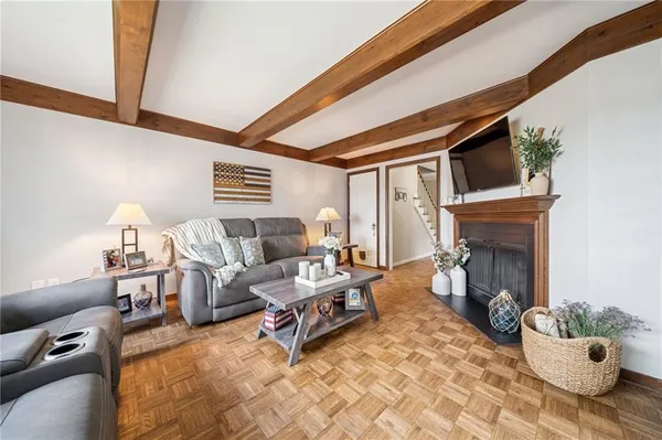 $498,900 | 305 Butternut Court, Pittsburgh, PA 15238