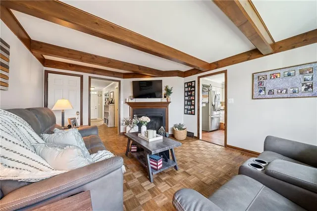 $515,000 | 305 Butternut Court, Pittsburgh, PA 15238