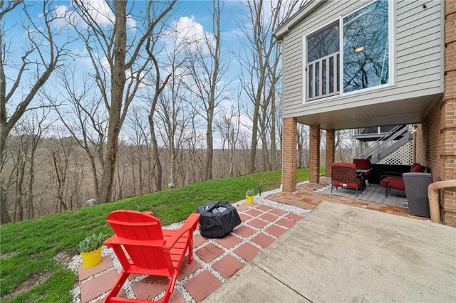 $515,000 | 305 Butternut Court, Pittsburgh, PA 15238