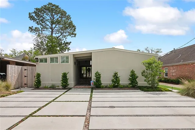 $5,500 | 205 Iona Street, Metairie, LA 70005