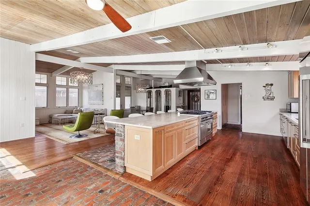 $5,500 | 205 Iona Street, Metairie, LA 70005