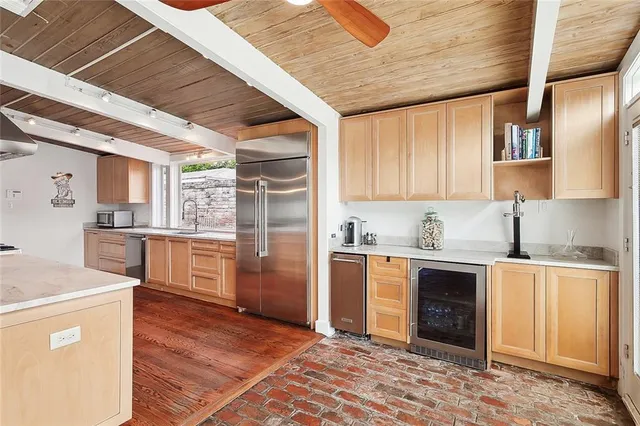 $5,500 | 205 Iona Street, Metairie, LA 70005