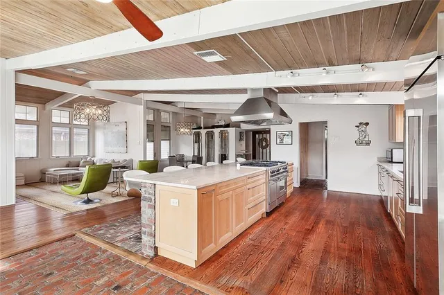 $5,500 | 205 Iona Street, Metairie, LA 70005