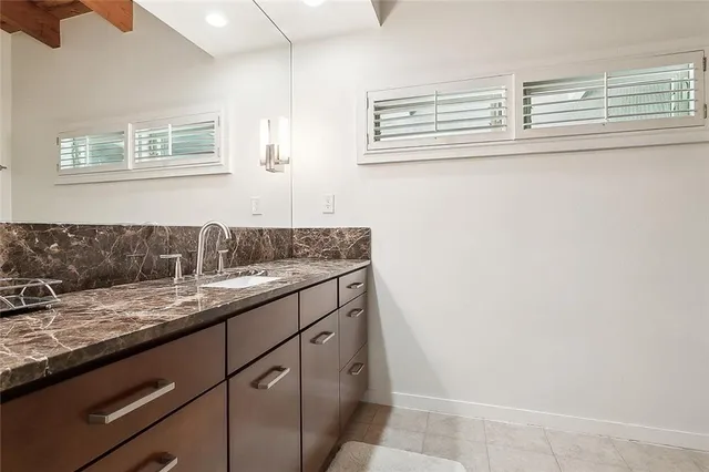 $5,500 | 205 Iona Street, Metairie, LA 70005