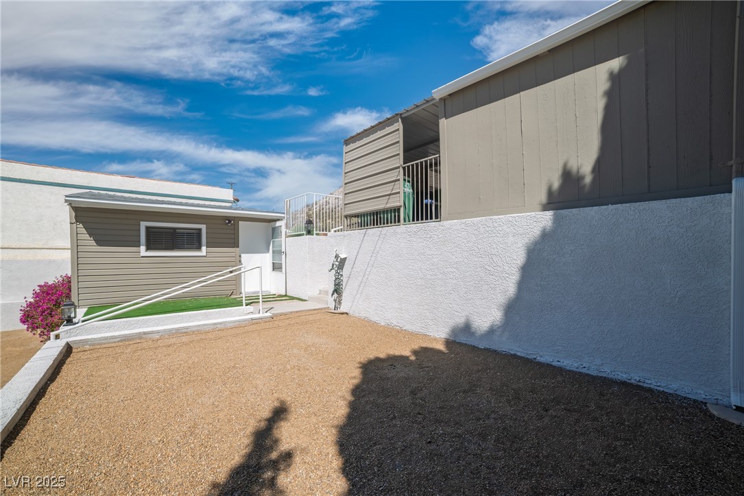 1318 Denver Street Boulder City, NV 89005 - Photo 29 of 32 View of yard