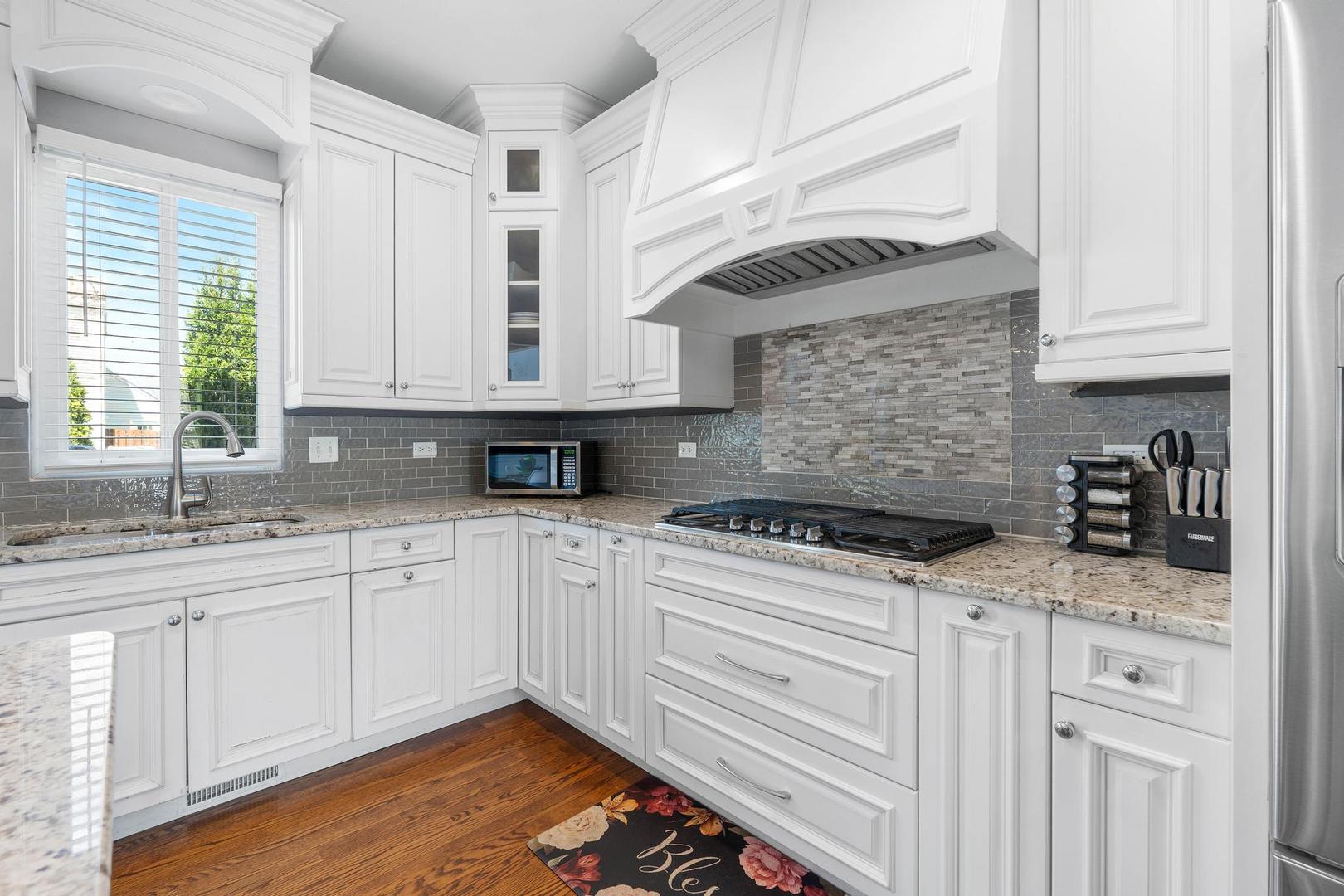 25034 Edison Lane Plainfield, IL 60585 - Photo 4 of 33