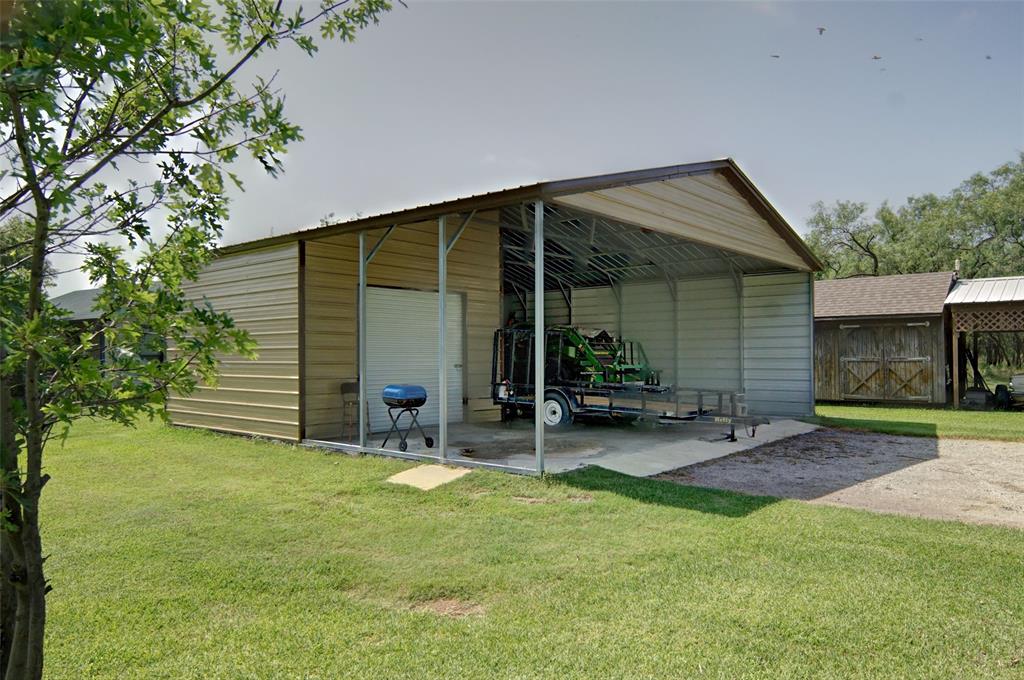 313 Butler Point Road Graford, TX 76449 - Photo 4 of 35