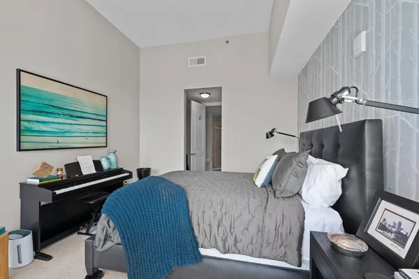 $1,995 | 301 Fayetteville Street, Unit 33111, Raleigh, NC 27601