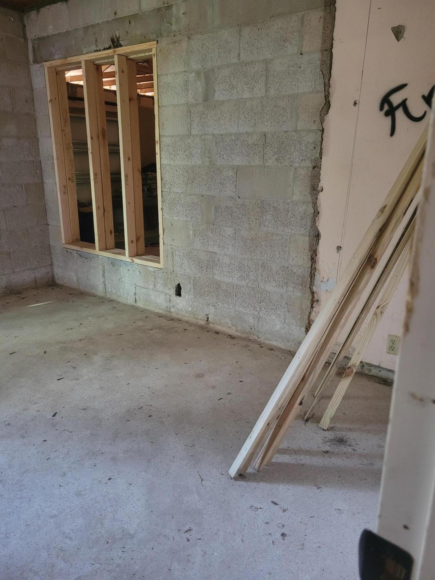 1817 Palm Boulevard Melbourne, FL 32901 - Photo 19 of 35 a view of a door