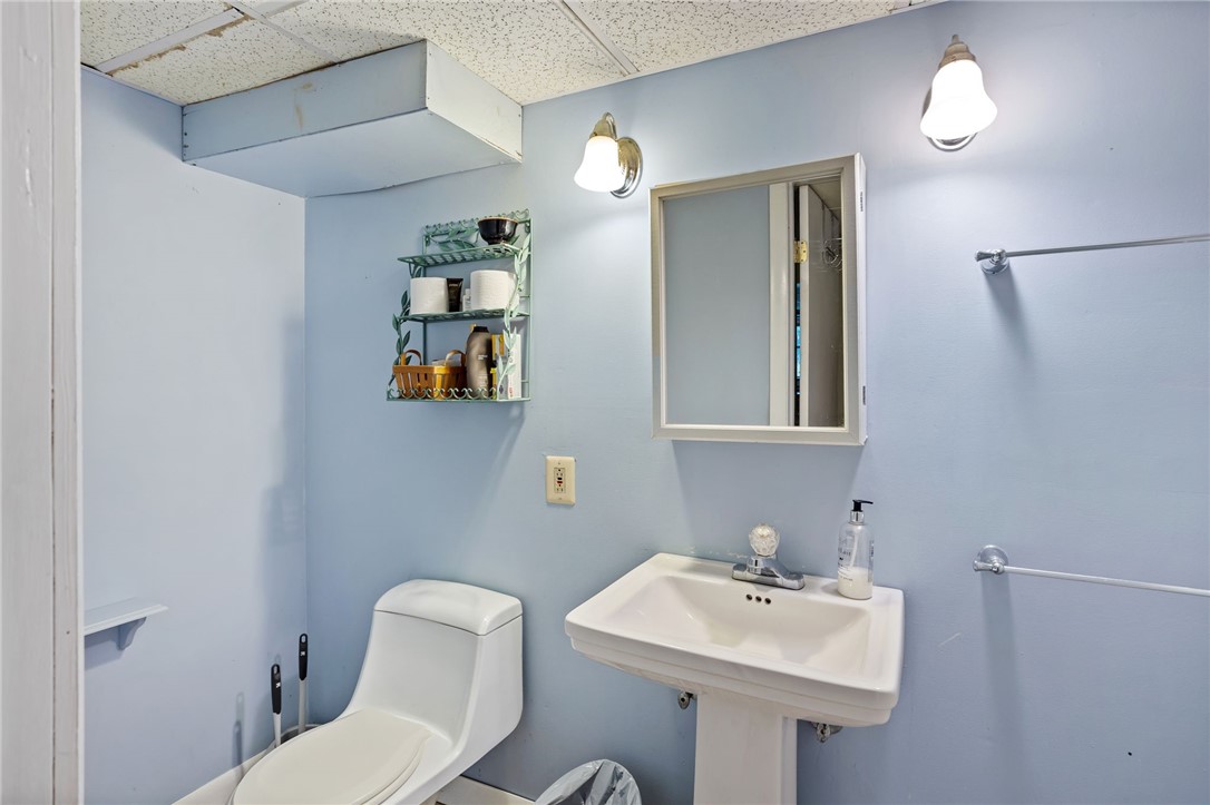 9 Boiling Spring Avenue Westerly, RI 02891 - Photo 21 of 33