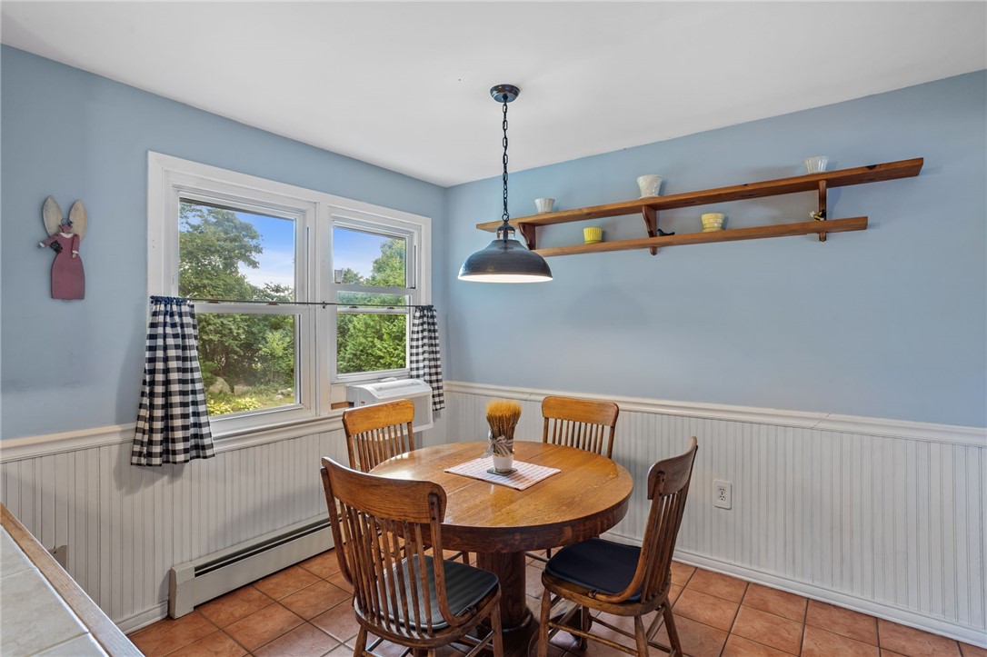 9 Boiling Spring Avenue Westerly, RI 02891 - Photo 8 of 33