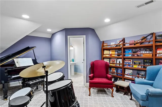 $1,150,000 | 235 Fox Lake Court, Winston-Salem, NC 27106