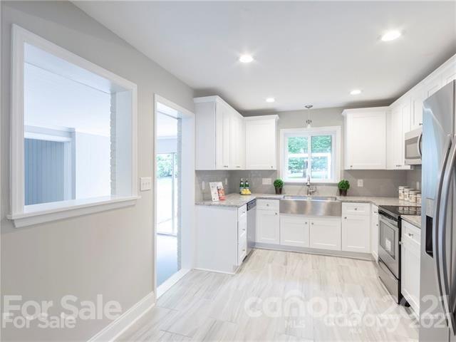 6401 Randy Drive Charlotte, NC 28215 - Photo 9 of 21 Gallery Image 9