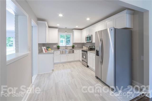 6401 Randy Drive Charlotte, NC 28215 - Photo 10 of 21 Gallery Image 10