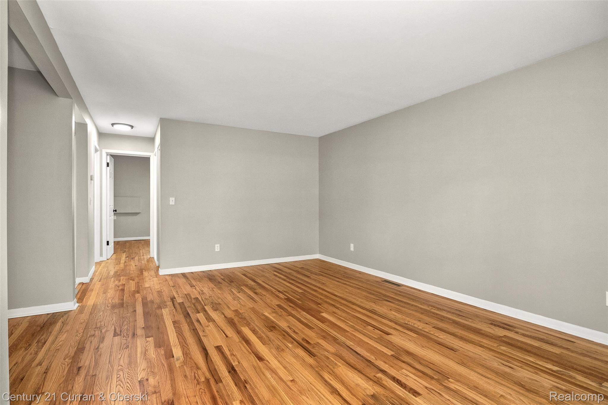 1199 South Sheldon Road, Unit 72 Plymouth, MI 48170 - Photo 10 of 37 09.jpg