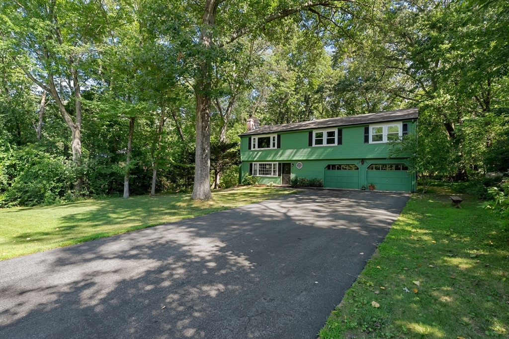 8 Dana Road Bedford, MA 01730 - Photo 2 of 41 Gallery Image 2