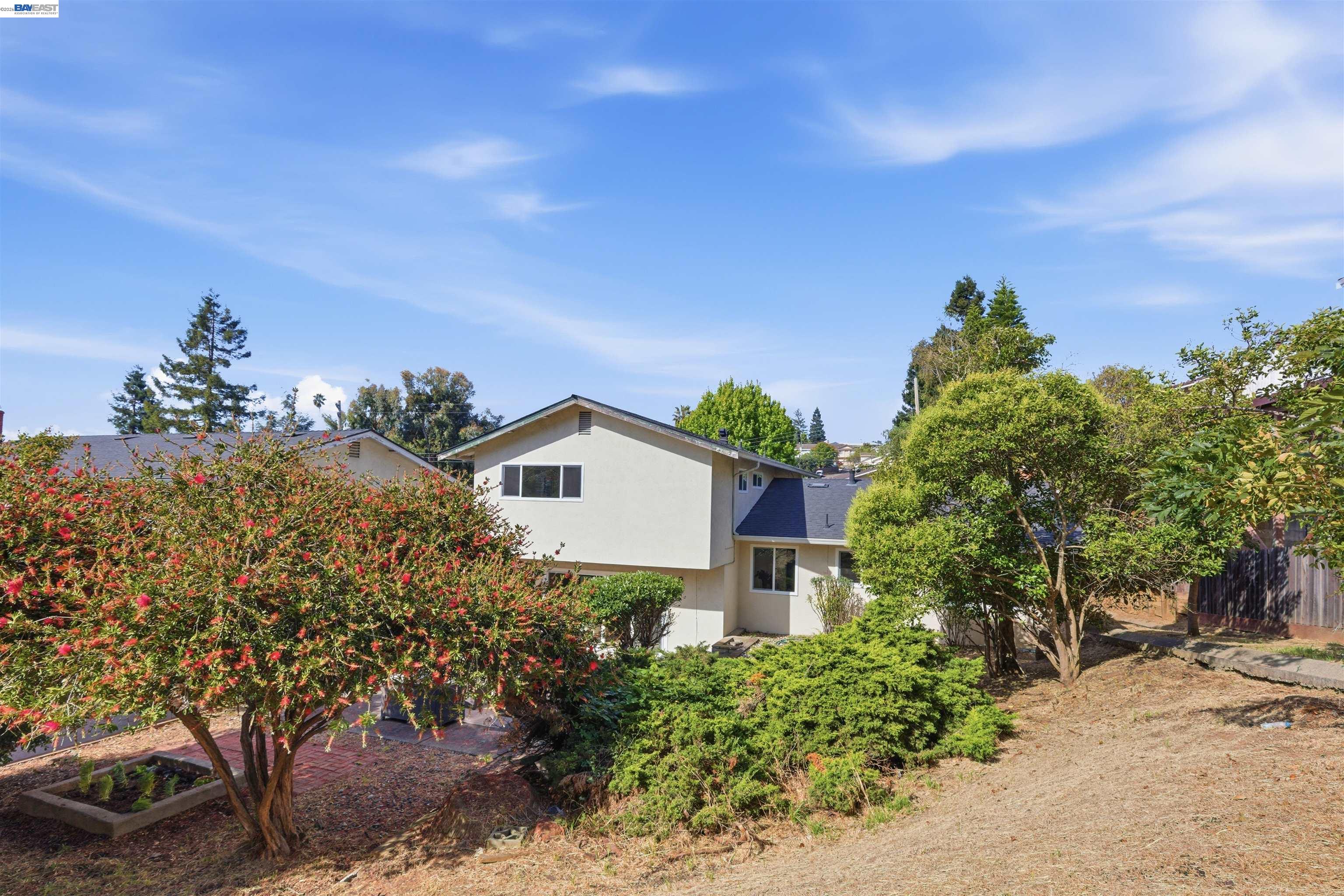 19304 Barclay Road Castro Valley, CA 94546 - Photo 26 of 32