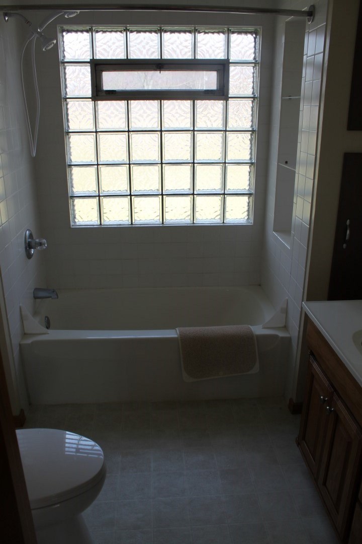 2007 Bashor Road Goshen, IN 46526 - Photo 4 of 14 Gallery Image 4