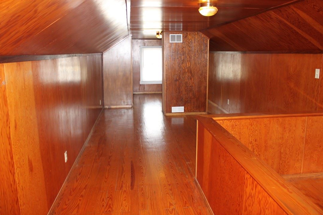 2007 Bashor Road Goshen, IN 46526 - Photo 7 of 14 Gallery Image 7