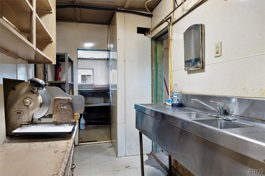 8460 Old River Road Marcy, NY 13403 - Photo 16 of 48