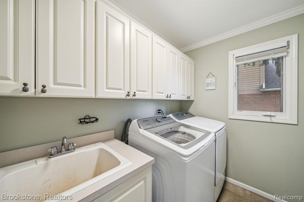576 Bloomer Ridge Drive Rochester, MI 48307 - Photo 19 of 48
