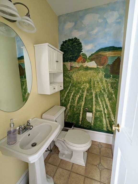 41 Stanley Road Belmont, MA 02478 - Photo 18 of 36 Gallery Image 18