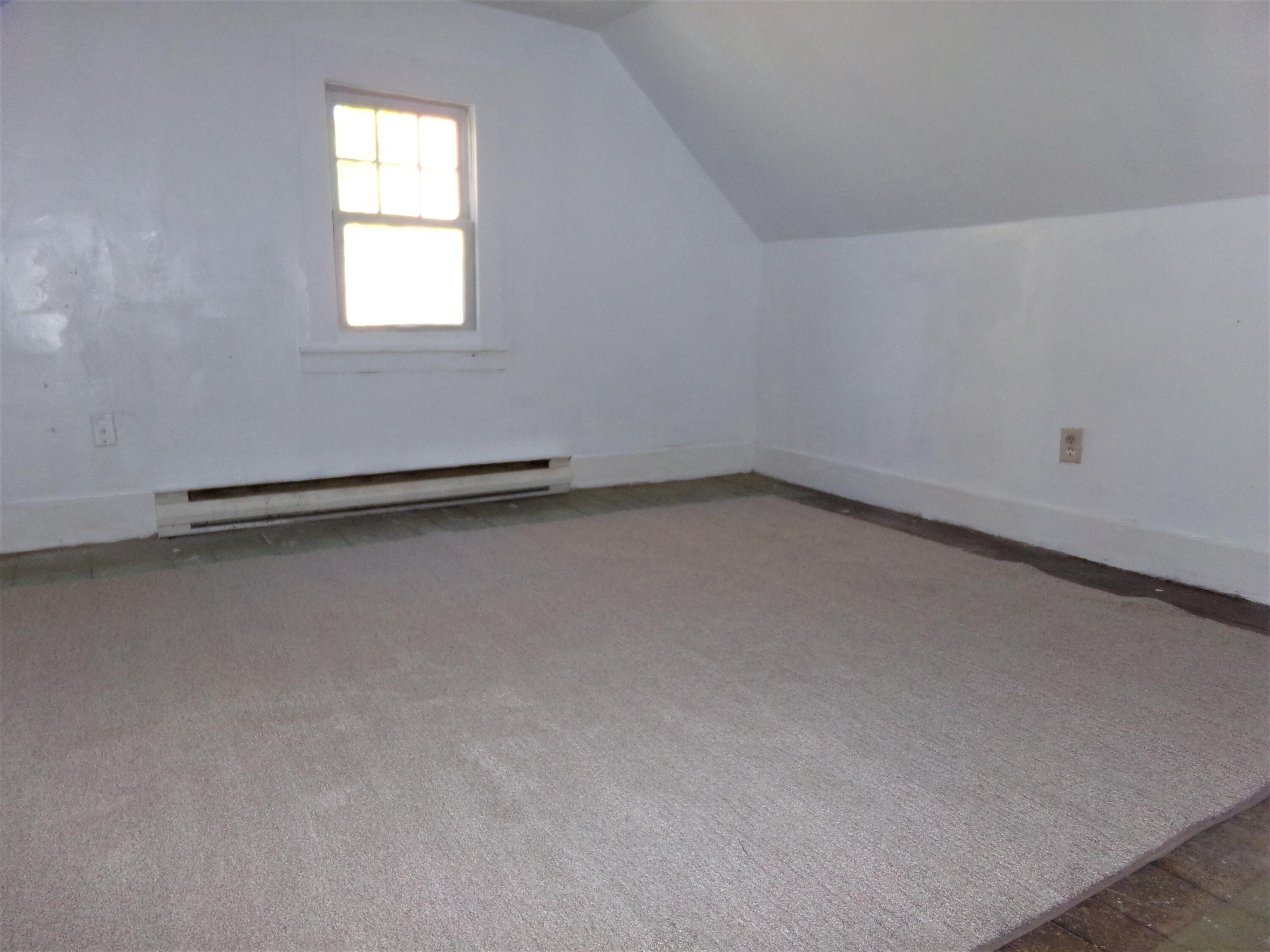 22 Pleasant Street Springvale, ME 04083 - Photo 13 of 25 116_8340 (2)