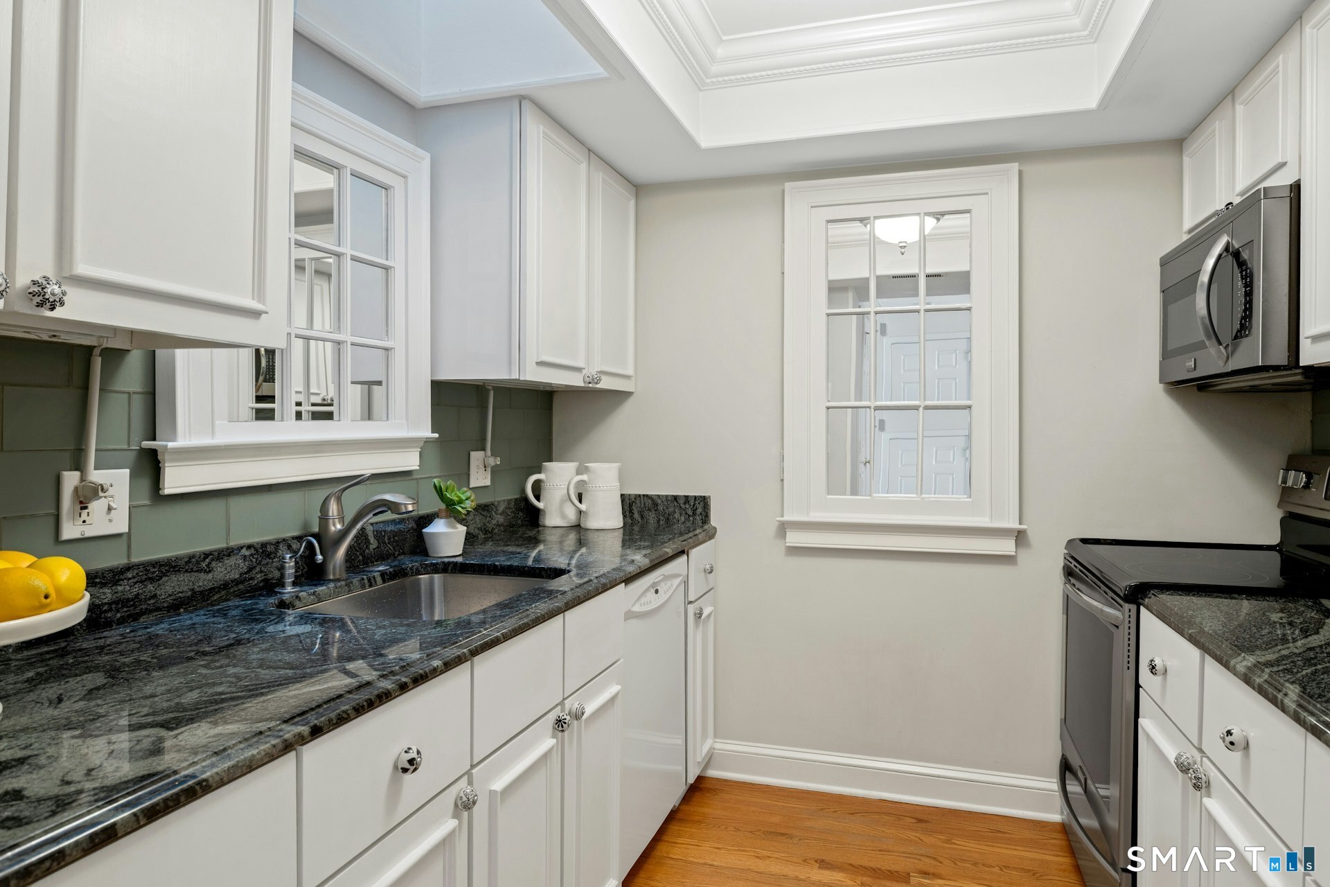 8 Glen Ridge, Unit 8 Wilton, CT 06897 - Photo 6 of 28
