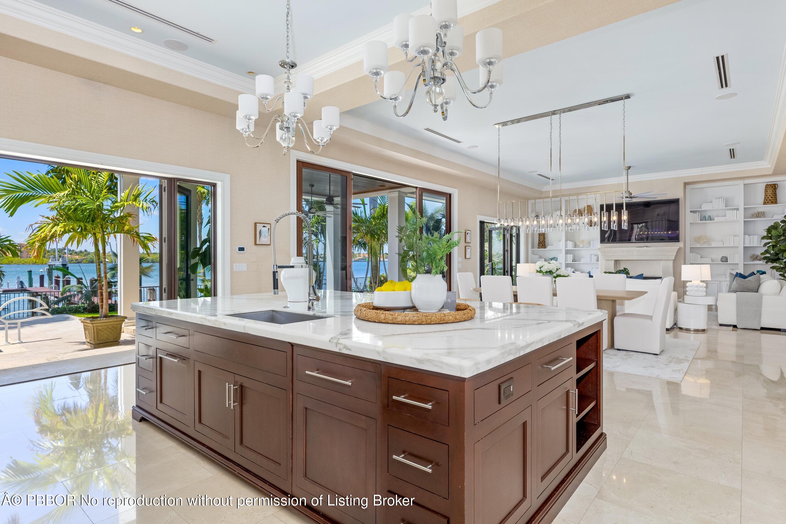 1675 Lands End Road Manalapan, FL 33462 - Photo 19 of 39 Kitchen