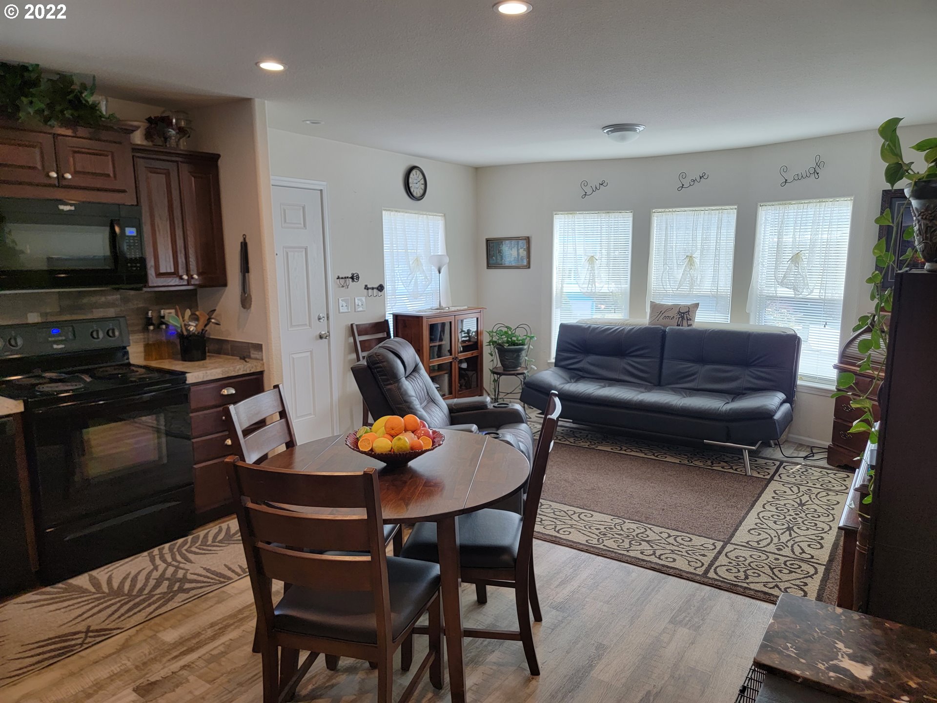 205 South 54th Street, Unit 26 Springfield, OR 97478 - Photo 4 of 14