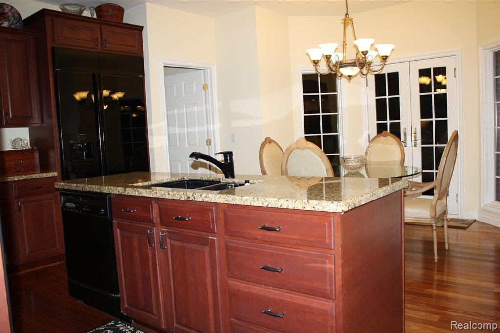 69742 Wildflower Lane Romeo, MI 48065 - Photo 15 of 24 Kitchen