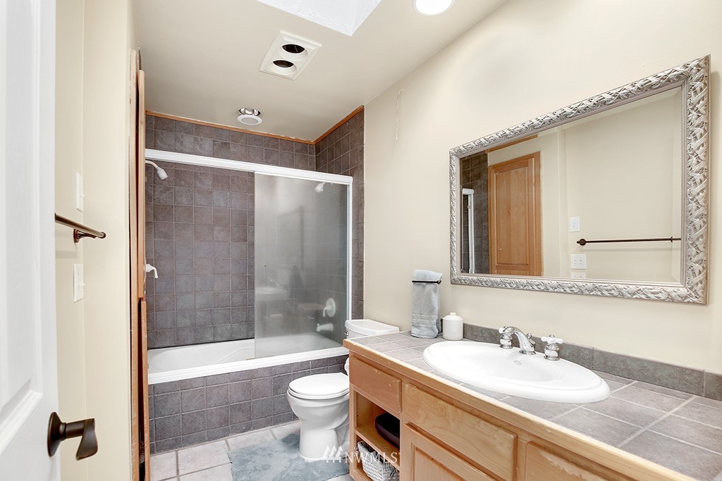 9621 Tveit Road Arlington, WA 98223 - Photo 2 of 25