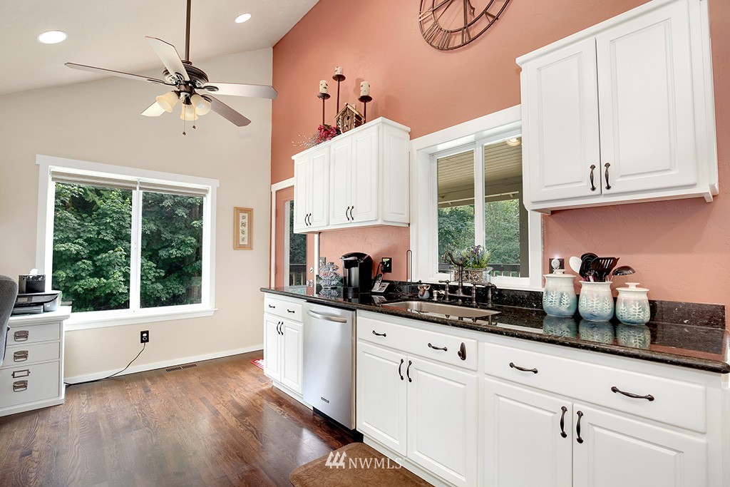 9621 Tveit Road Arlington, WA 98223 - Photo 12 of 25