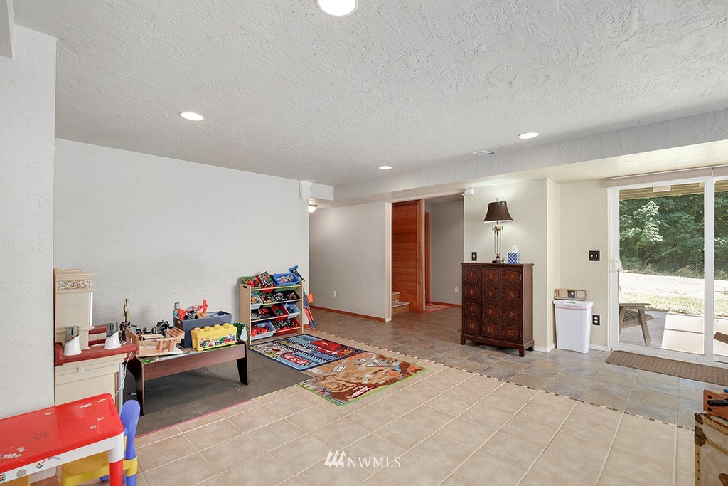 9621 Tveit Road Arlington, WA 98223 - Photo 17 of 25