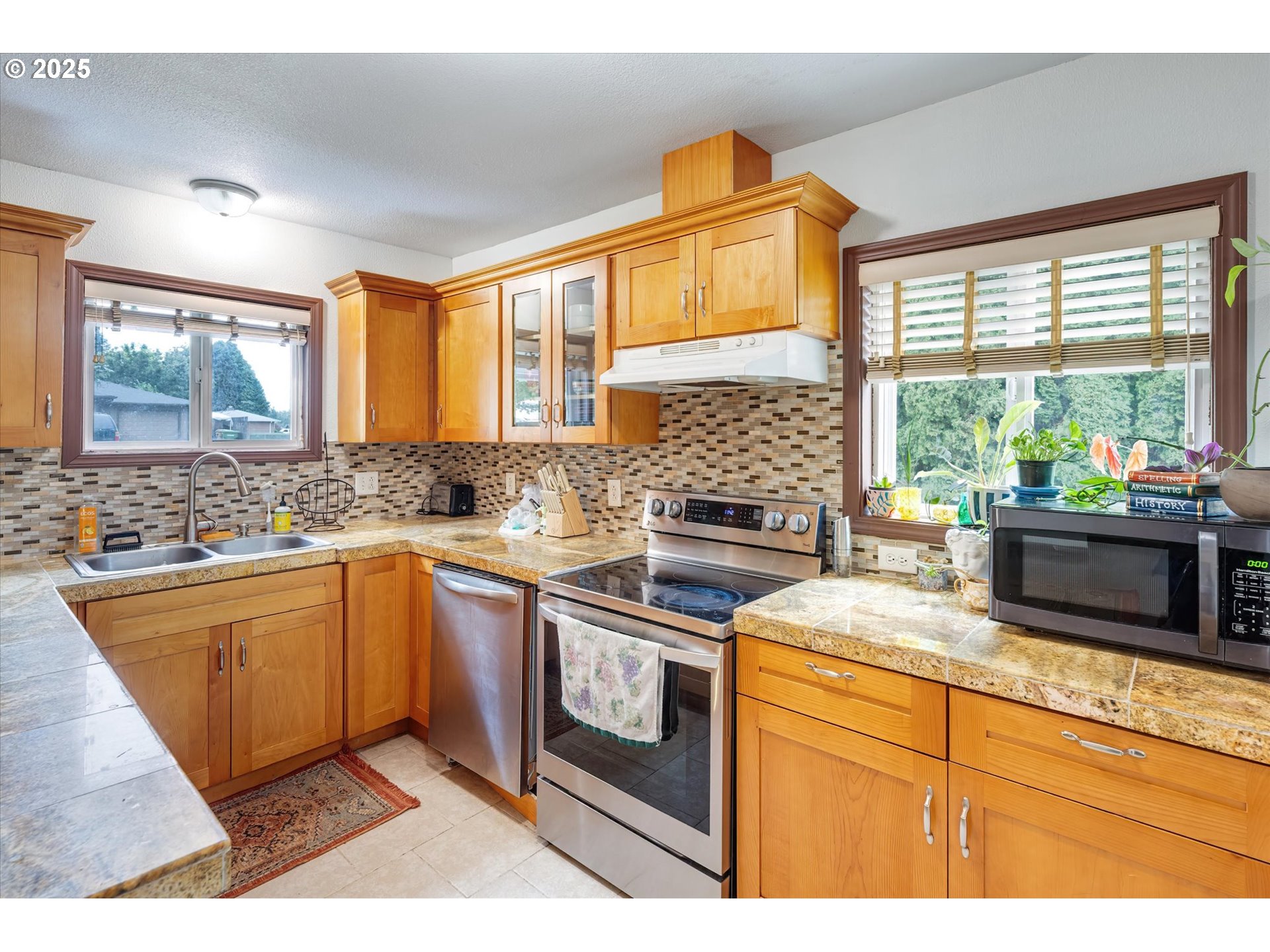 3170 Pennsylvania Street Longview, WA 98632 - Photo 11 of 44