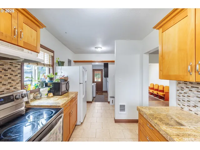 $355,000 | 3170 Pennsylvania Street, Longview, WA 98632