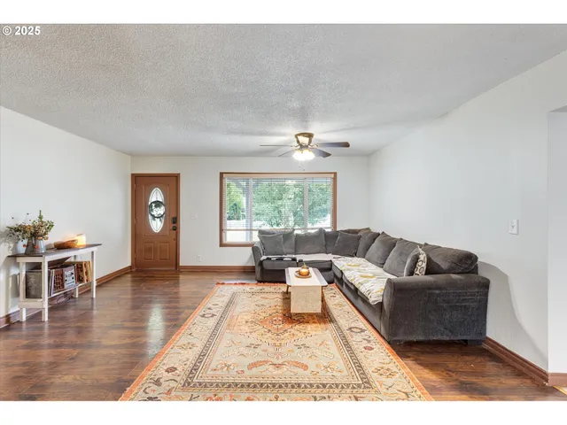 $355,000 | 3170 Pennsylvania Street, Longview, WA 98632