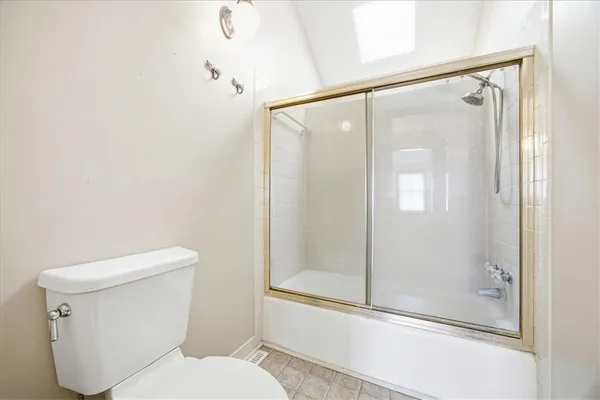 $365,000 | 1104 Southeast 7th Street, Lee's Summit, MO 64063