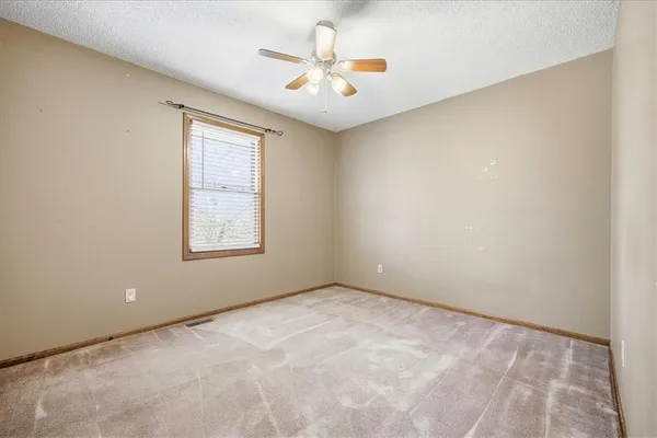 $365,000 | 1104 Southeast 7th Street, Lee's Summit, MO 64063