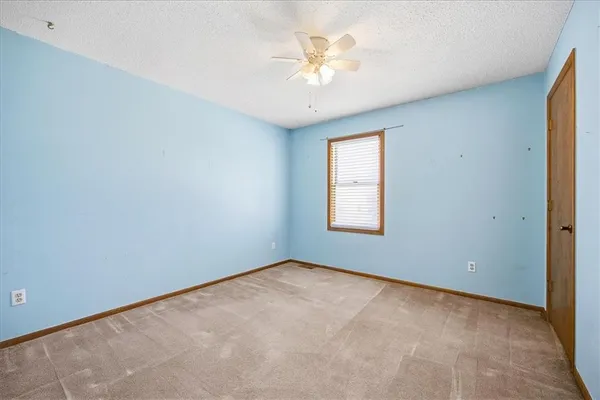 $365,000 | 1104 Southeast 7th Street, Lee's Summit, MO 64063